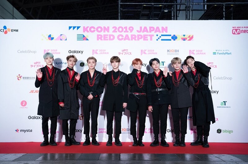 Ídolos de Kpop brilham na Red Carpet da KCON 2019 Japan ateez