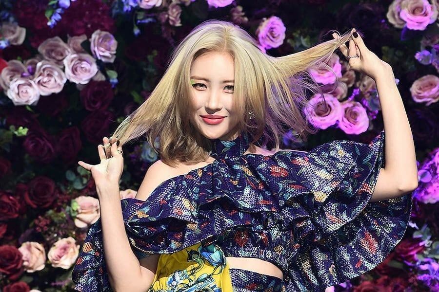 Sunmi - Artista chega ao topo da tabela K-Pop do iTunes com "Lalalay"